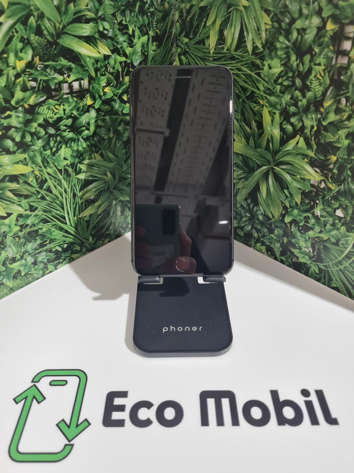 Apple iPhone 8 Plus Kártyafüggetlen 64 GB, 12 hó garancia