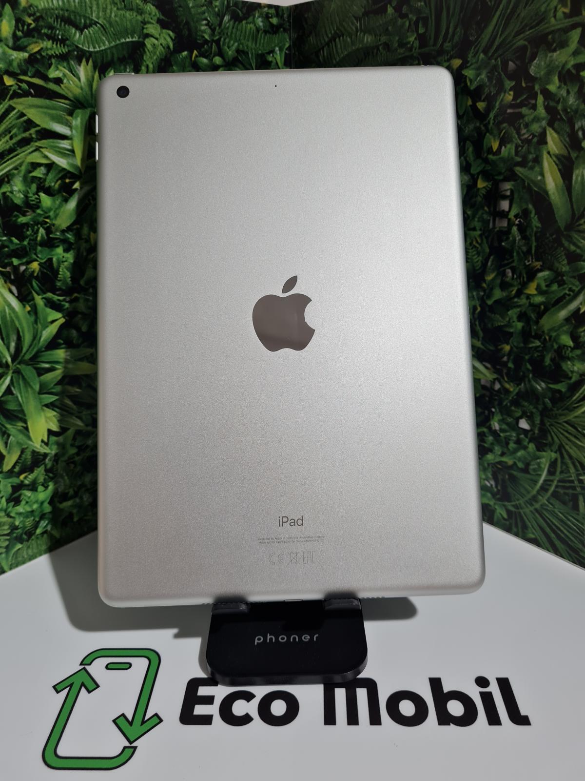 Apple iPad 8th Gen Kártyafüggetlen 32 GB, 12 hó garancia