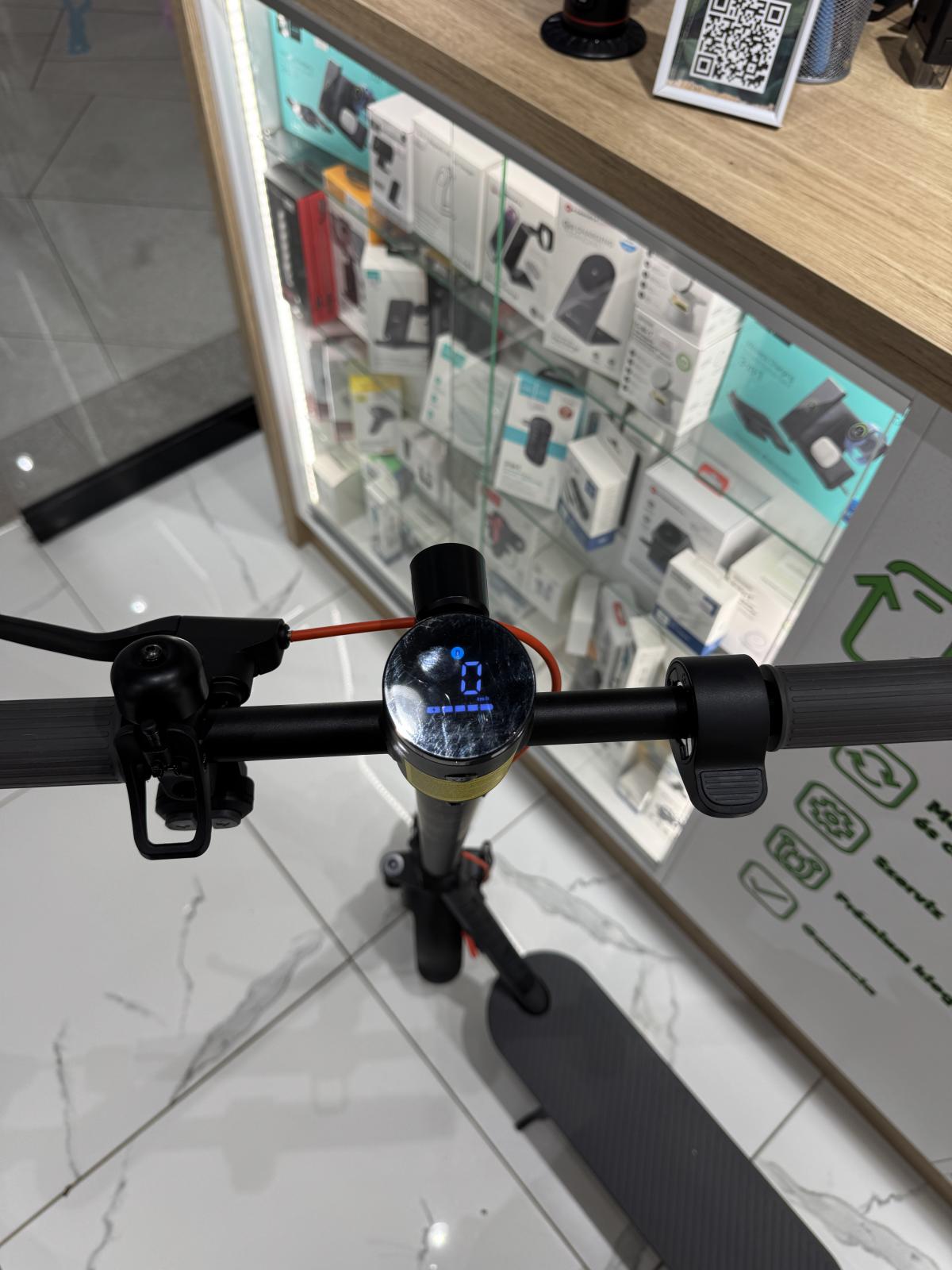 Xiaomi Electric Scooter Elite Egyéb, 12 hó garancia