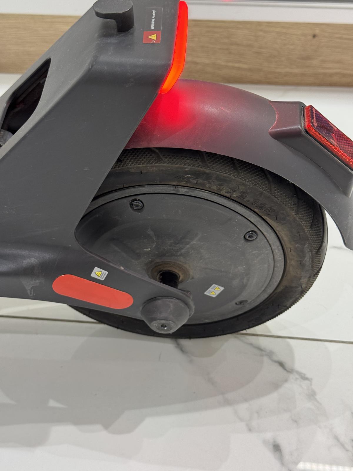 Xiaomi Electric Scooter 4 Lite EU Egyéb, 12 hó garancia